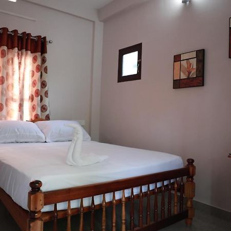 Villa Anandha Thiruvananthapuram Buitenkant foto