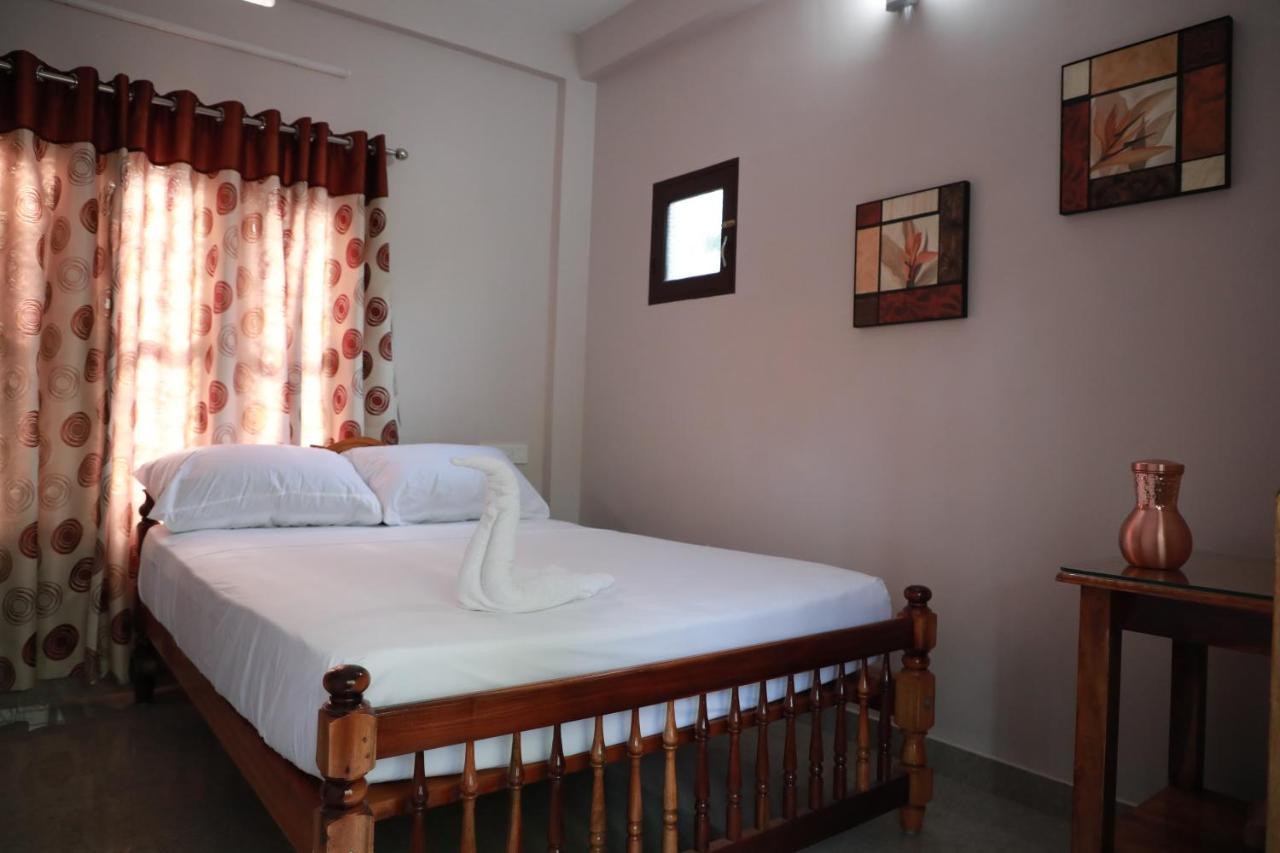 Villa Anandha Thiruvananthapuram Buitenkant foto