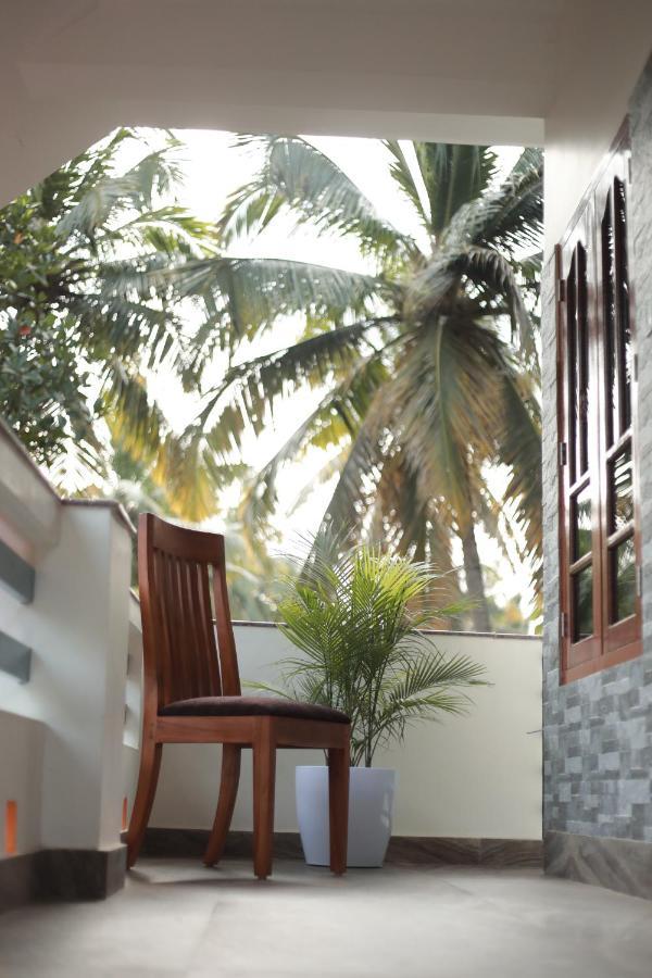 Villa Anandha Thiruvananthapuram Buitenkant foto